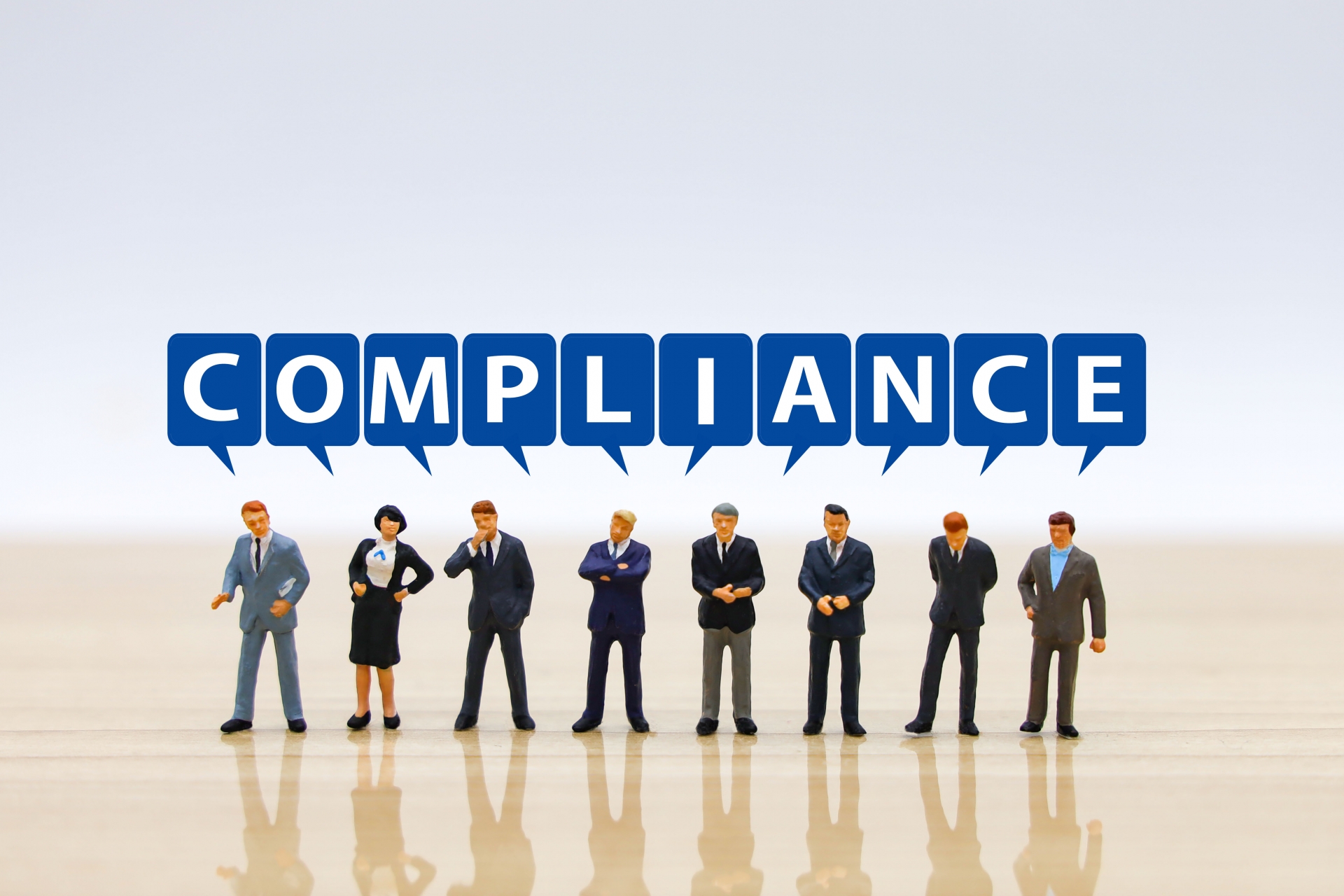 コンプライアンス研修とは？各業界のコンプラ違反事例集と対策方法